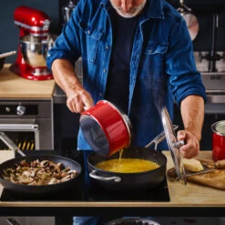 KitchenAid Forged Hardened Aluminium Koekenpannenset 20 + 24 + 28 Cm 23 KitchenAid Forged Hardened Aluminium Koekenpannenset 20 + 24 + 28 Cm -Kitchenaid 1503587