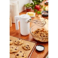 KitchenAid Cordless 7-Speed Hand Mixer With Turbo Beaters II In White -Kitchenaid KitchenAid Cordless 7 Speed Hand Mixer with Turbo Beaters II in White 3
